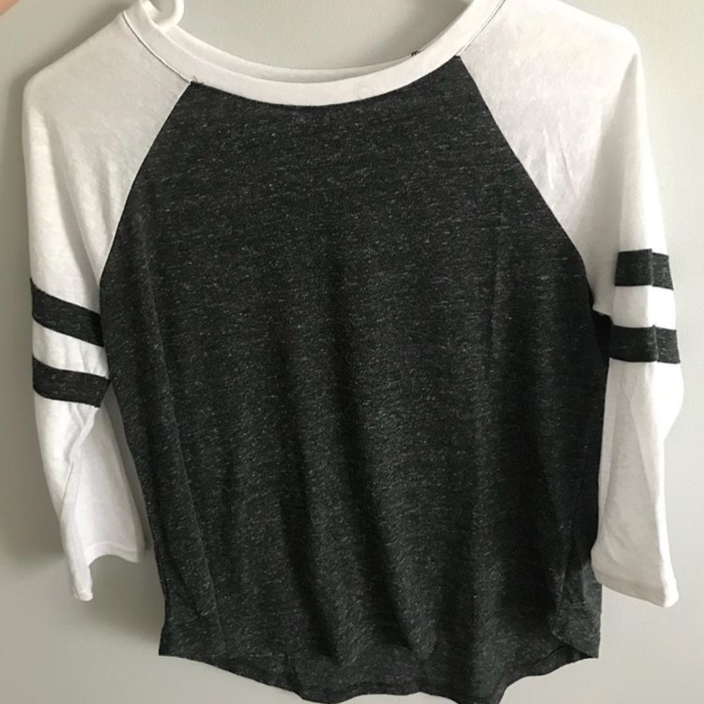 Forever 21 quarter sleeve shirt